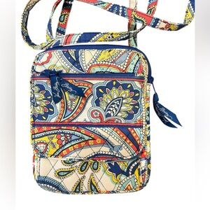 Vera Bradley Marina Crossbody Quilted Bag Paisley Zip Around Blue Red